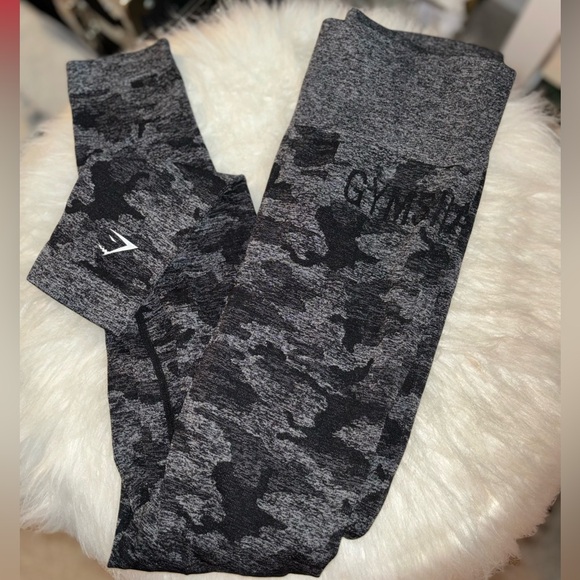 Black Camo Gymshark Leggings - Picture 1 of 2